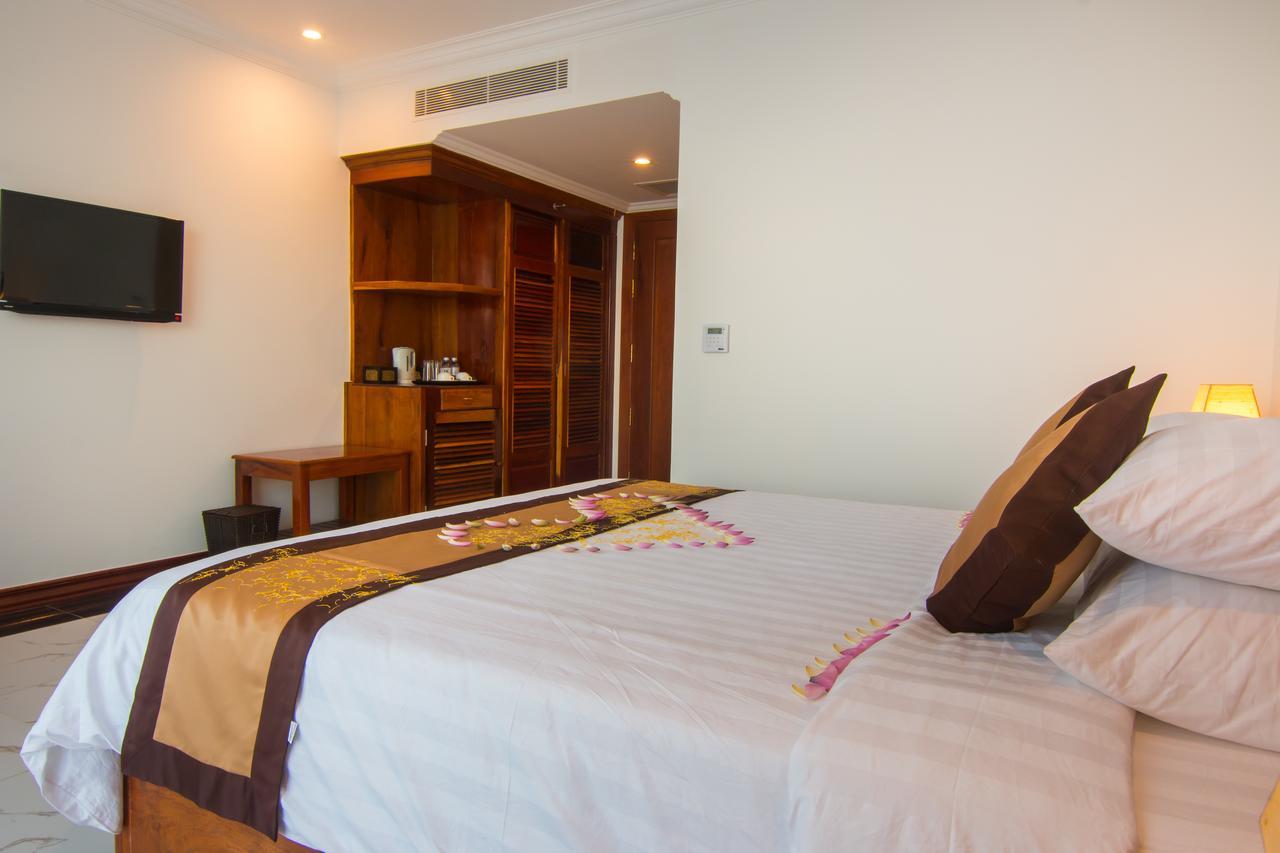 Kâmpóng Thum Glorious Hotel מראה חיצוני תמונה
