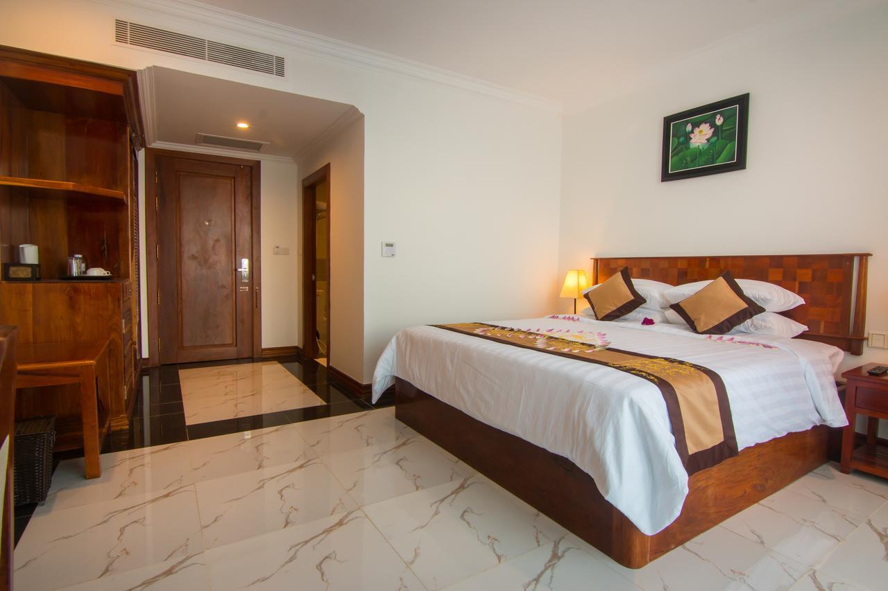 Kâmpóng Thum Glorious Hotel מראה חיצוני תמונה