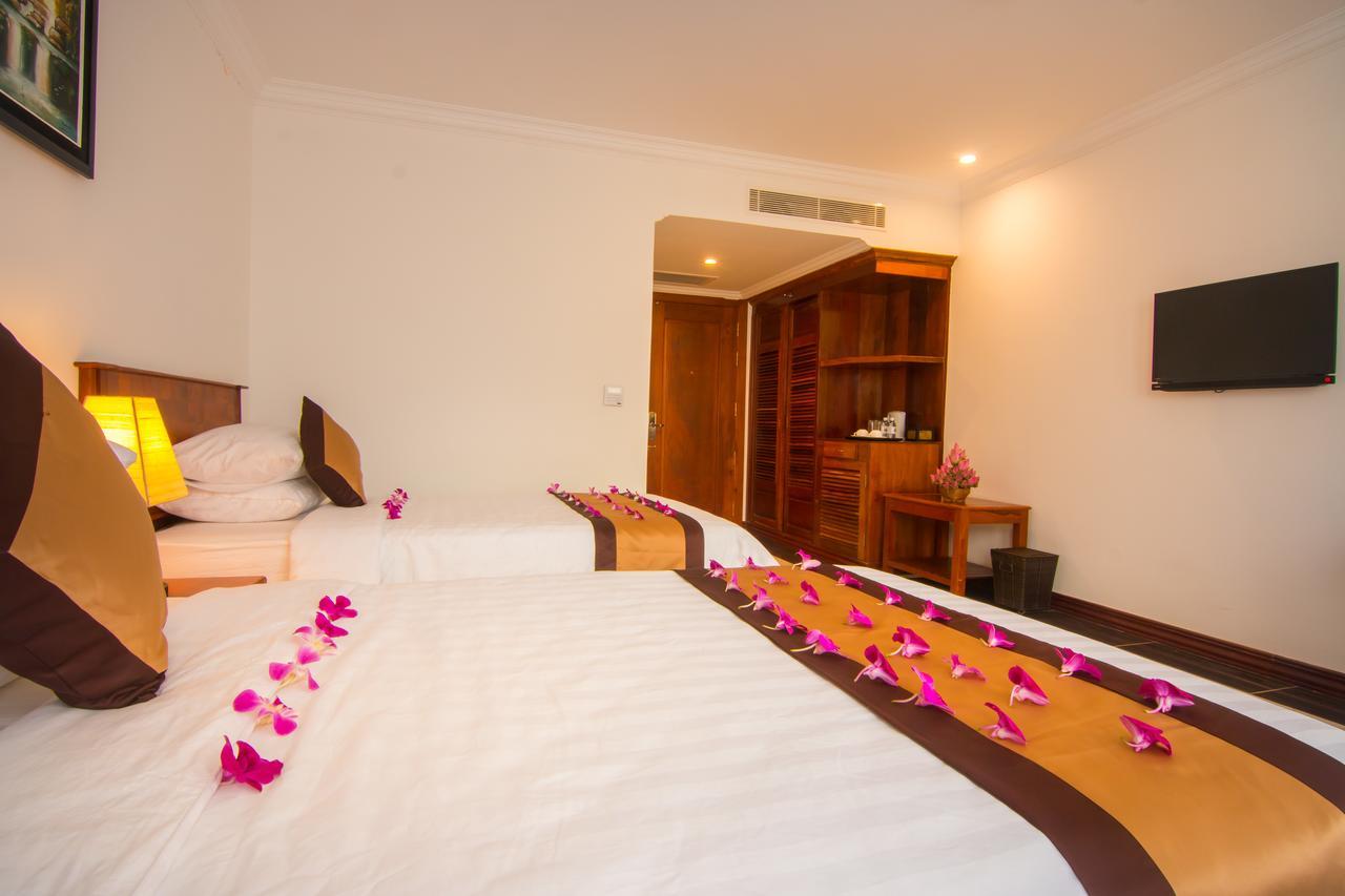 Kâmpóng Thum Glorious Hotel מראה חיצוני תמונה