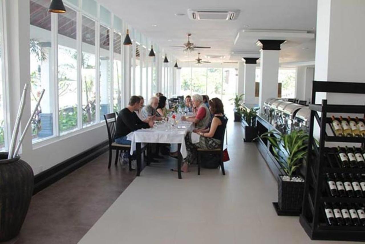 Kâmpóng Thum Glorious Hotel מראה חיצוני תמונה